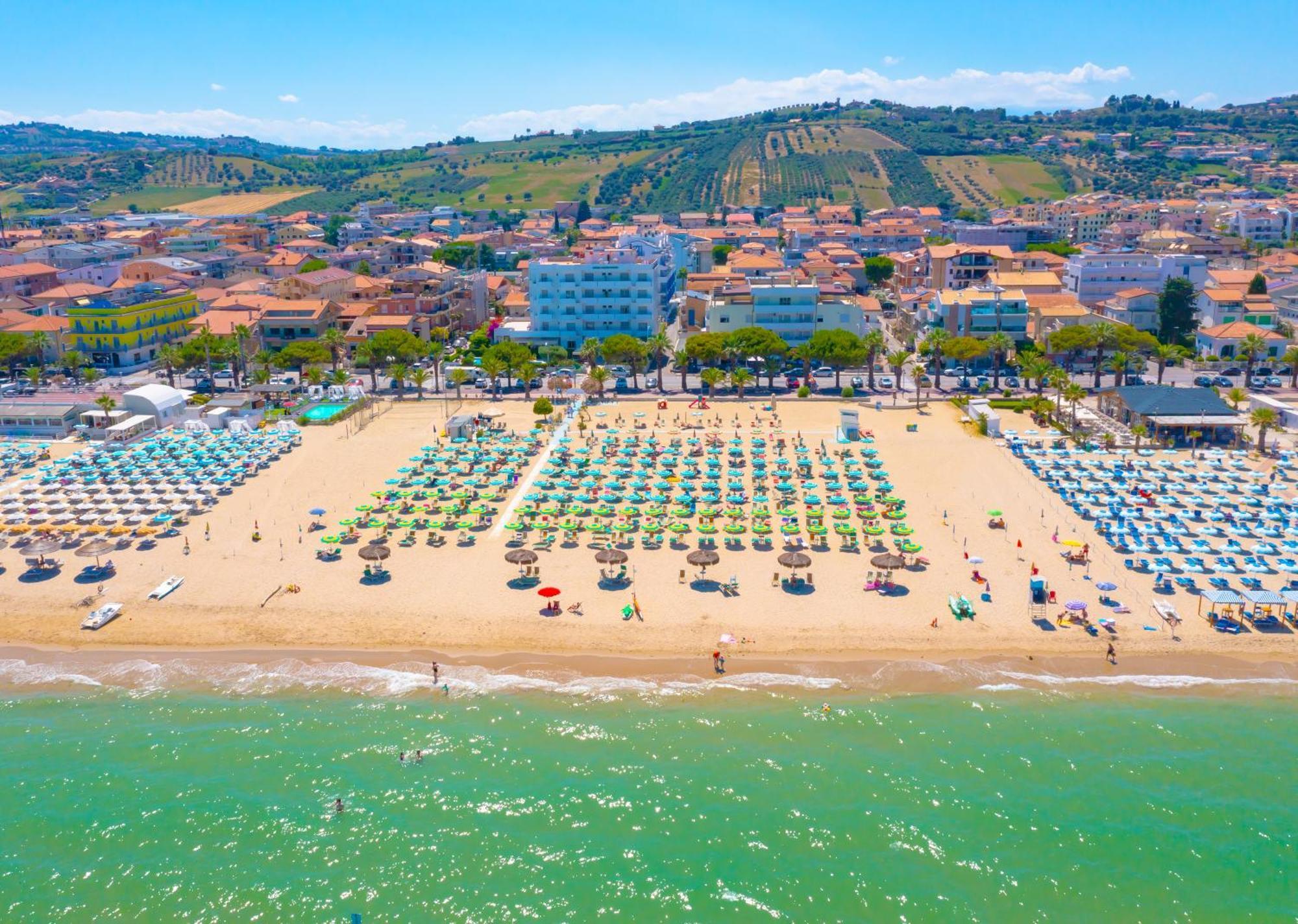 Residence Abruzzo Resort Tortoreto Εξωτερικό φωτογραφία